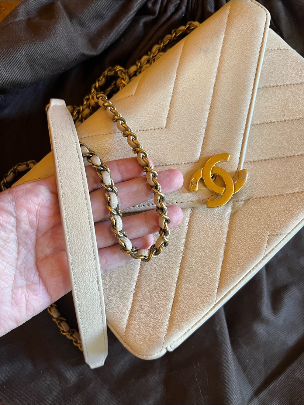 Authentic Chanel Envelop flap - Picture 14 of 16